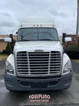 2016 FREIGHTLINER CASCADIA TANDEM AXLE SLEEPER