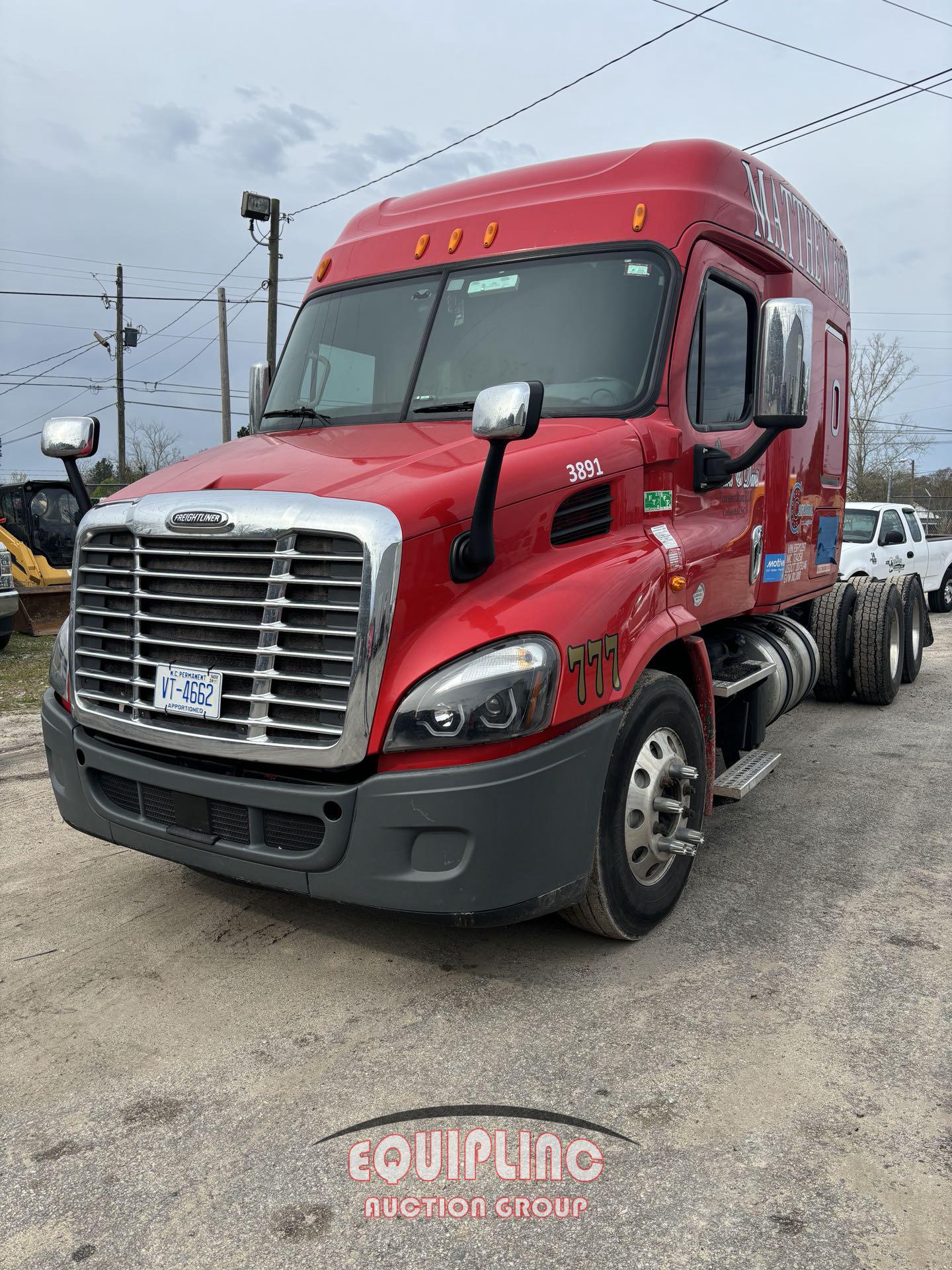 2014 FREIGHTLINER PX113064S TANDEM AXLE SLEEPER