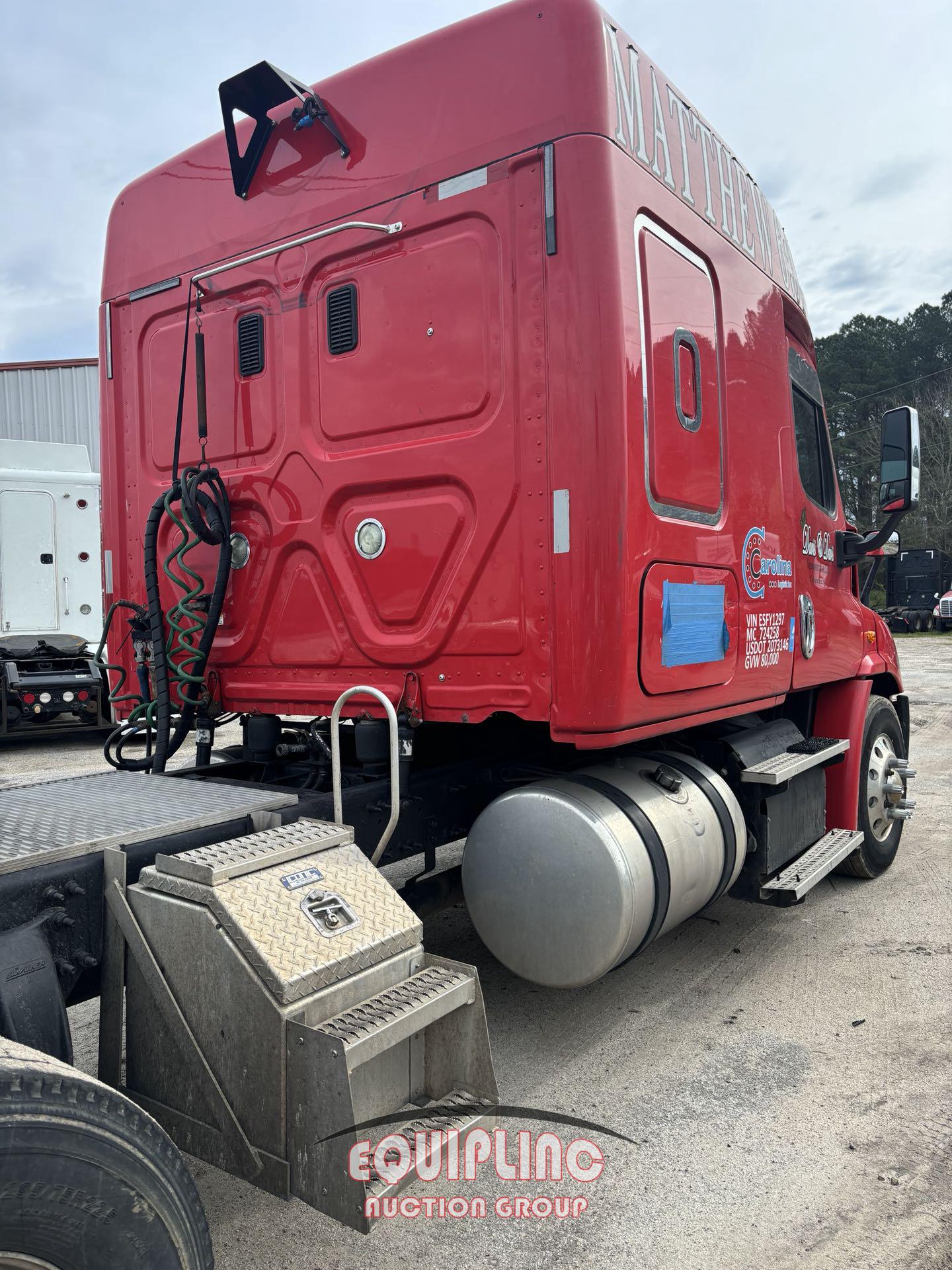 2014 FREIGHTLINER PX113064S TANDEM AXLE SLEEPER