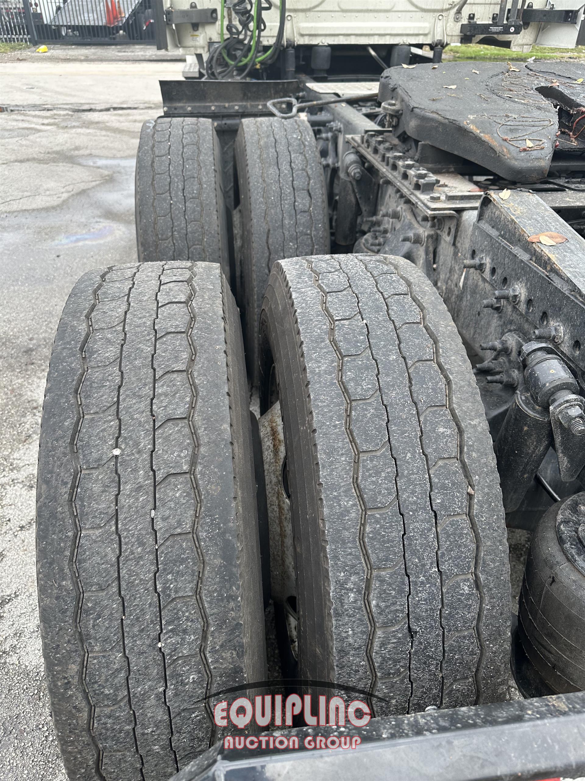 2018 FREIGHTLINER CASCADIA TANDEM AXLE SLEEPER