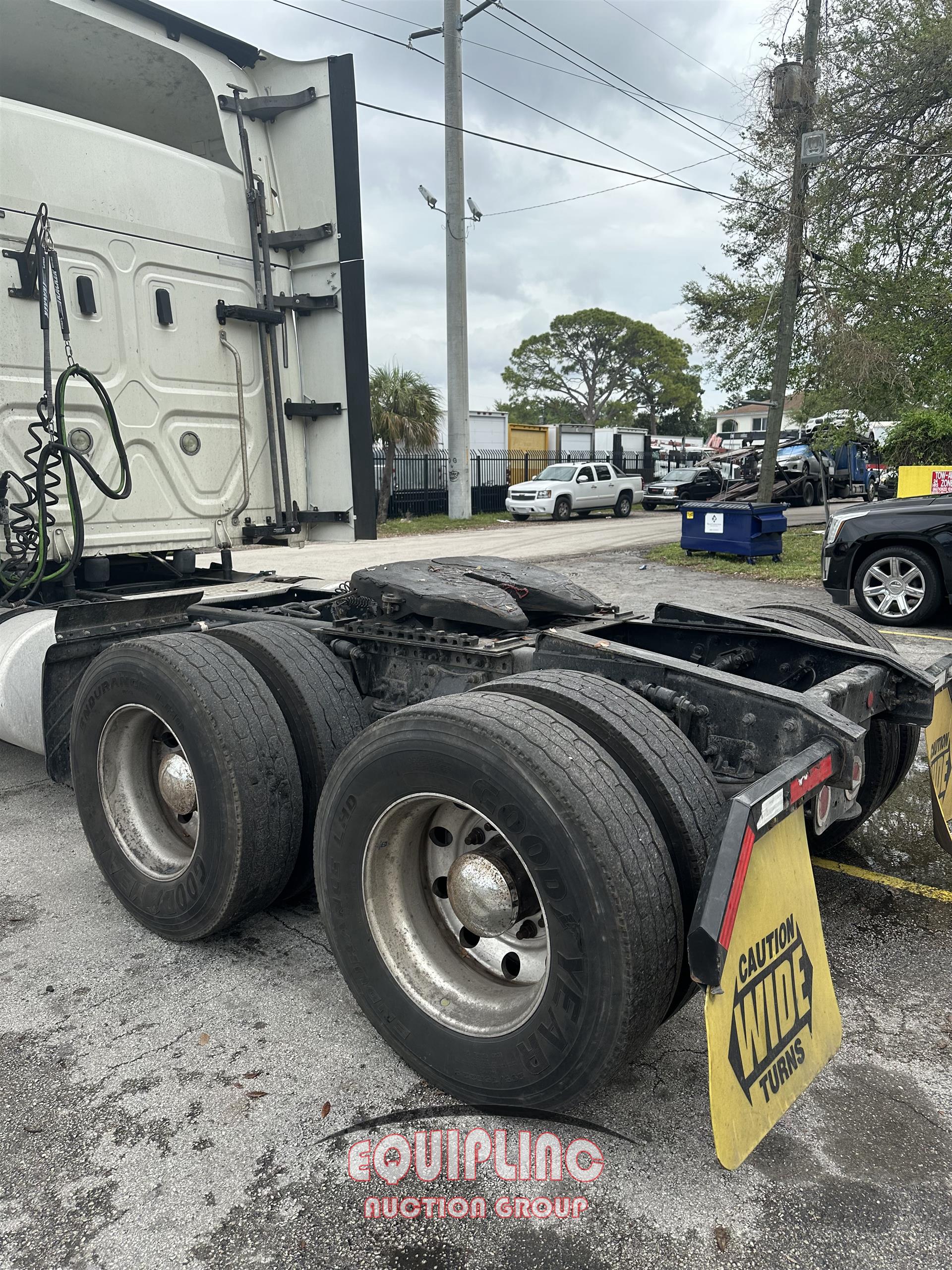 2018 FREIGHTLINER CASCADIA TANDEM AXLE SLEEPER