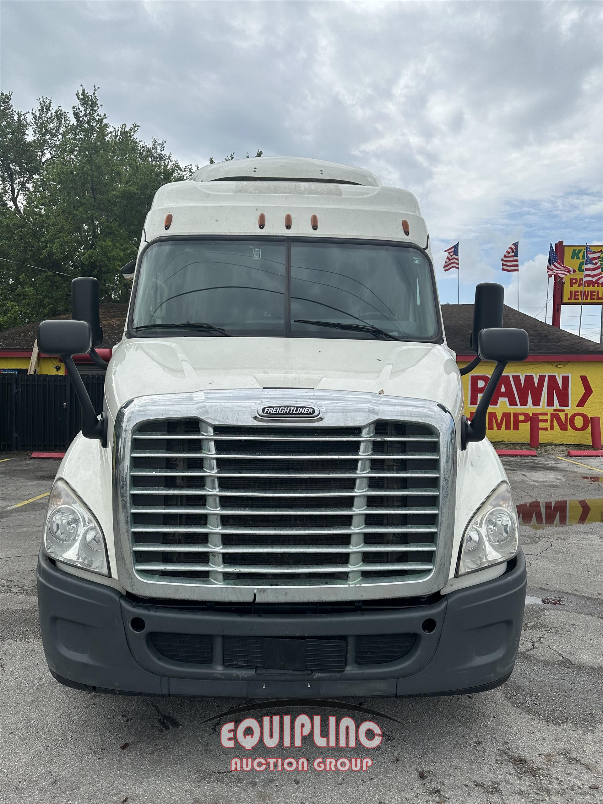 2018 FREIGHTLINER CASCADIA TANDEM AXLE SLEEPER