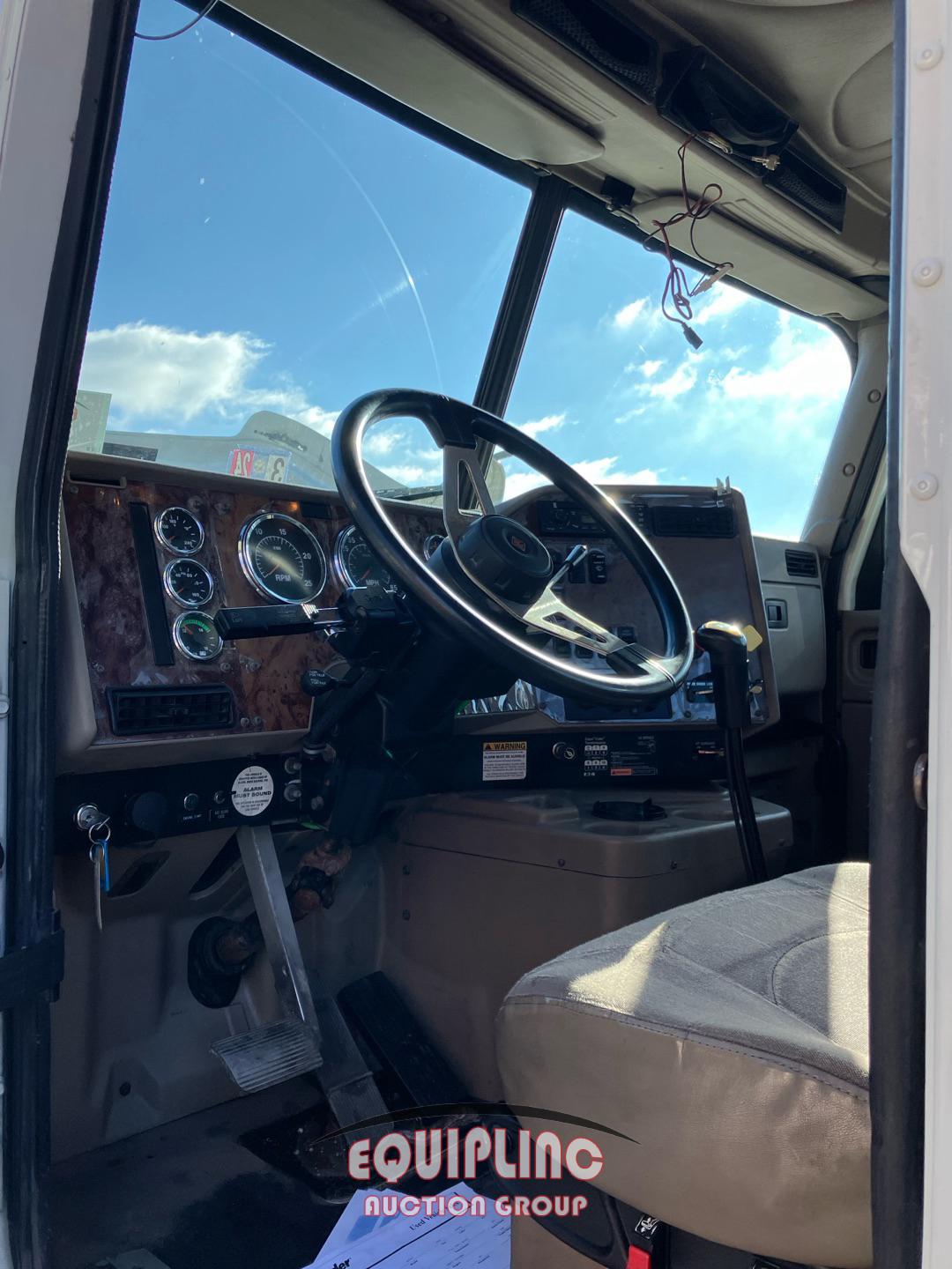 2007 INTERNATIONAL 9200I TANDEM AXLE DAY CAB