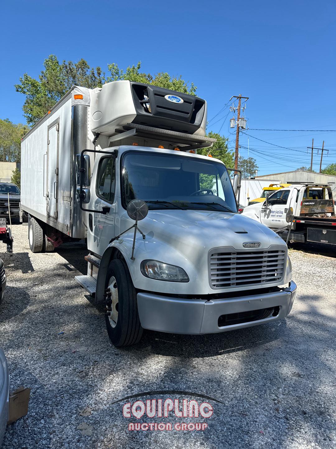 2016 FREIGHTLINER M2106 24FT REEFER BOX WITH CUMMINS ONAN GENERATOR