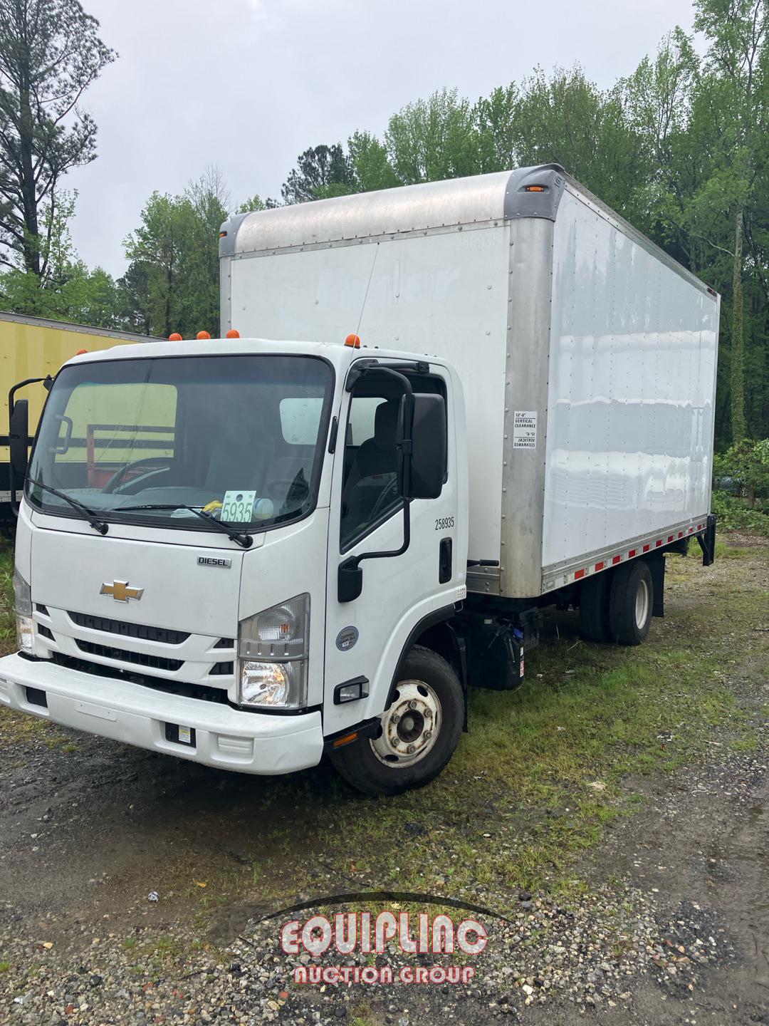 2020 ISUZU W4500 16FT BOX TRUCK