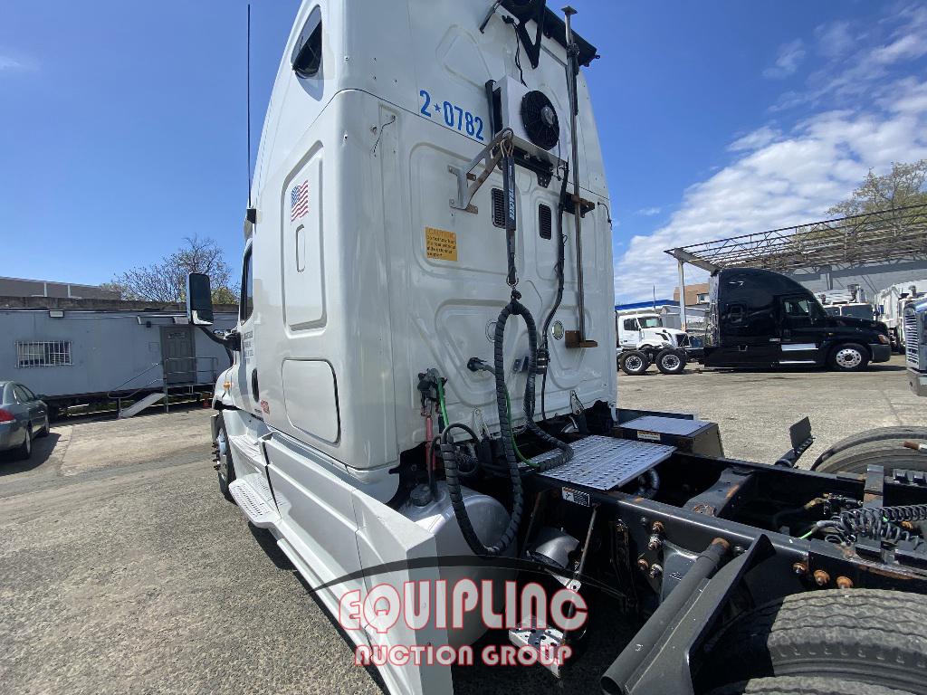 2012 FREIGHTLINER CASCADIA SLEEPER