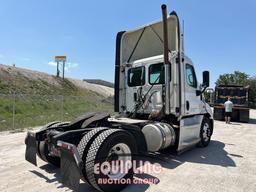 2014 FEIGHTLINER CASCADIA DAY CAB