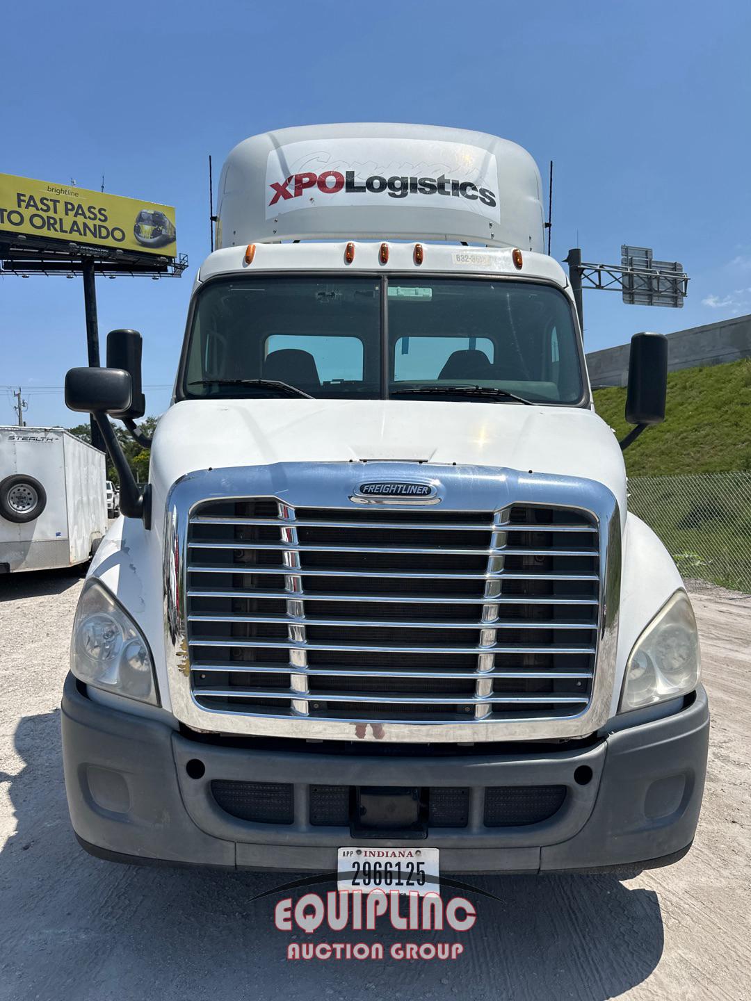 2014 FEIGHTLINER CASCADIA DAY CAB