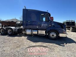 2013 VOLVO VNL630 TANDEM AXLE SLEEPER