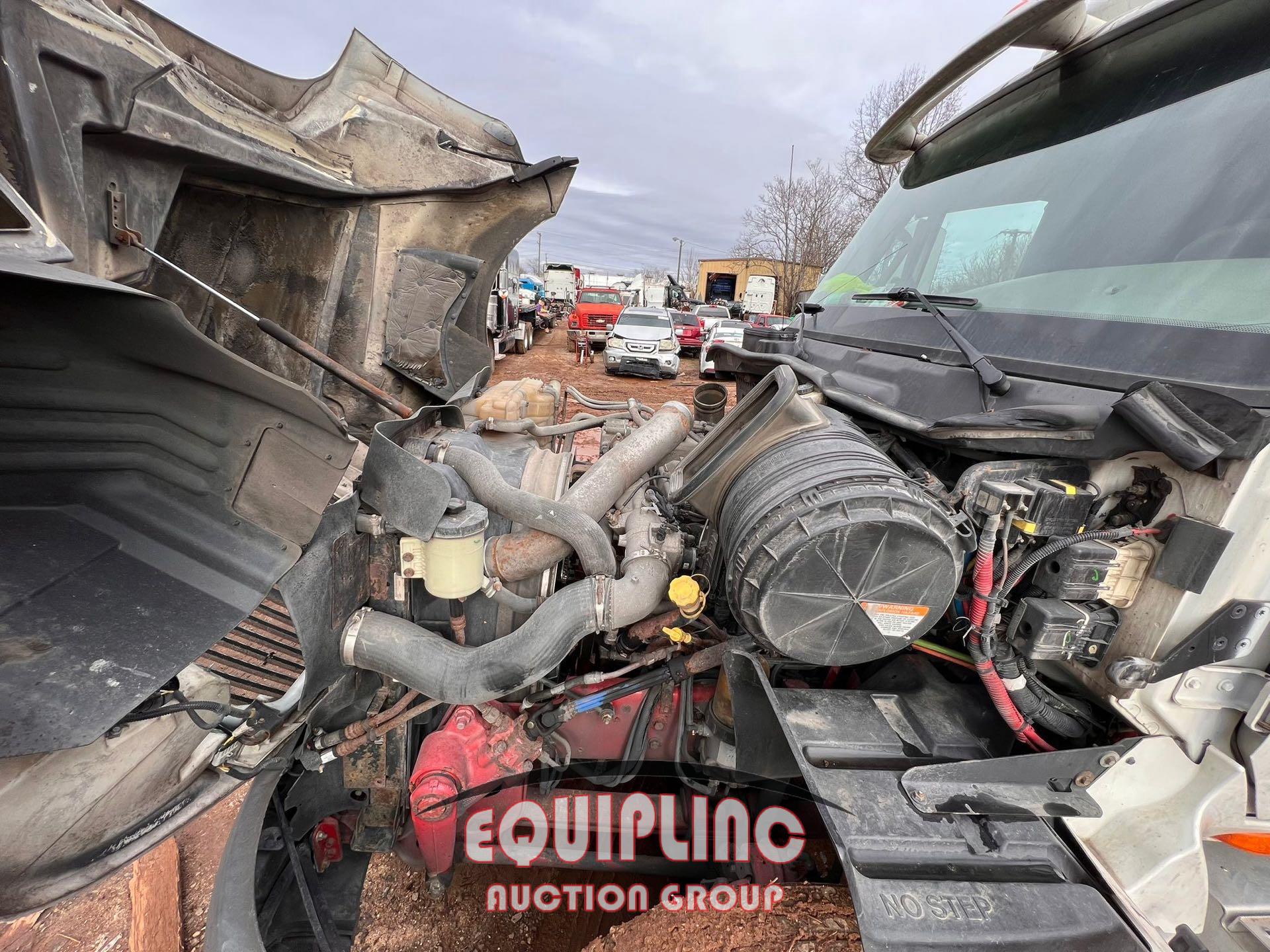 2015 INTERNATIONAL PROSTAR TANDEM AXLE SLEEPER