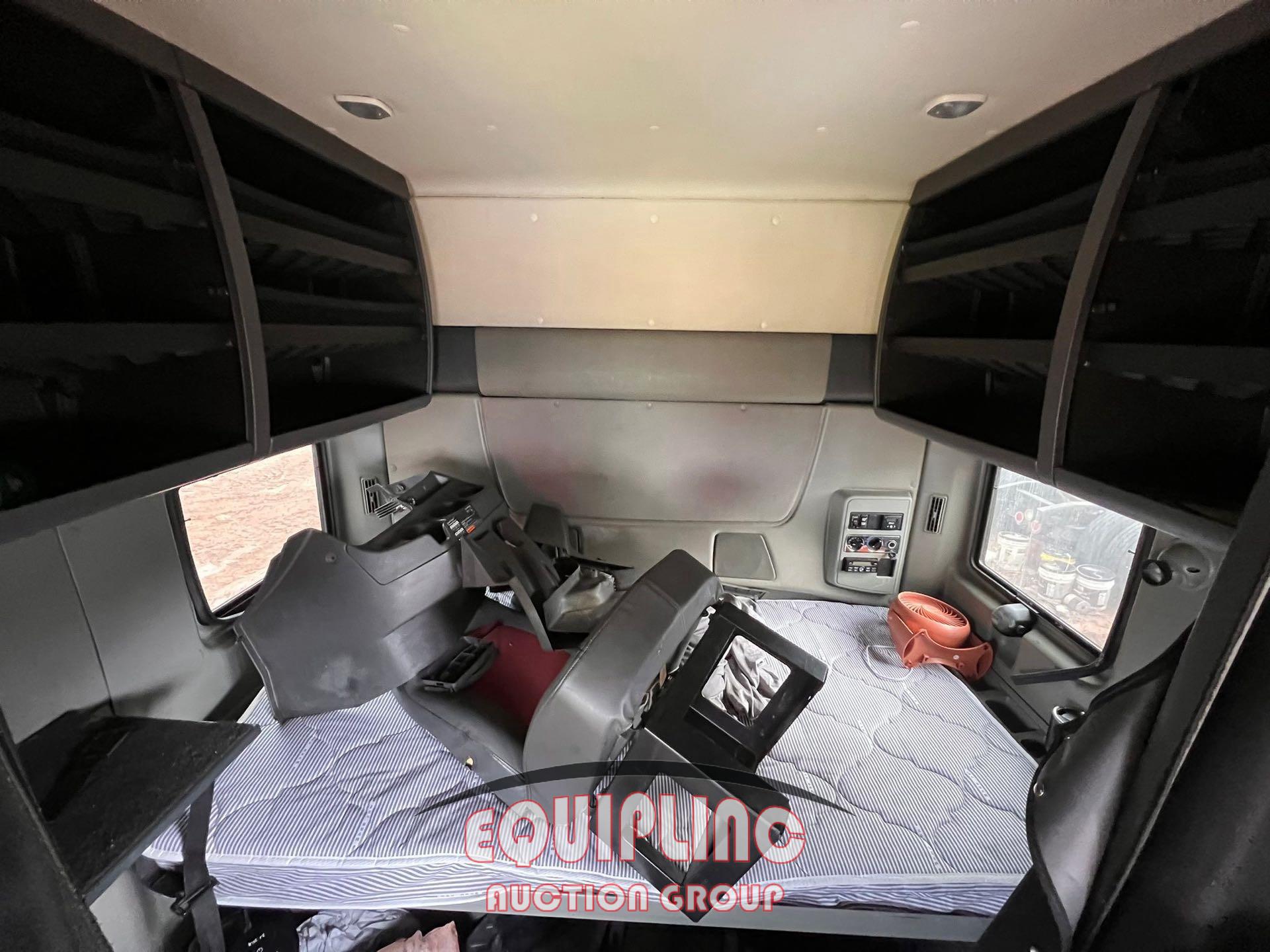 2015 INTERNATIONAL PROSTAR TANDEM AXLE SLEEPER