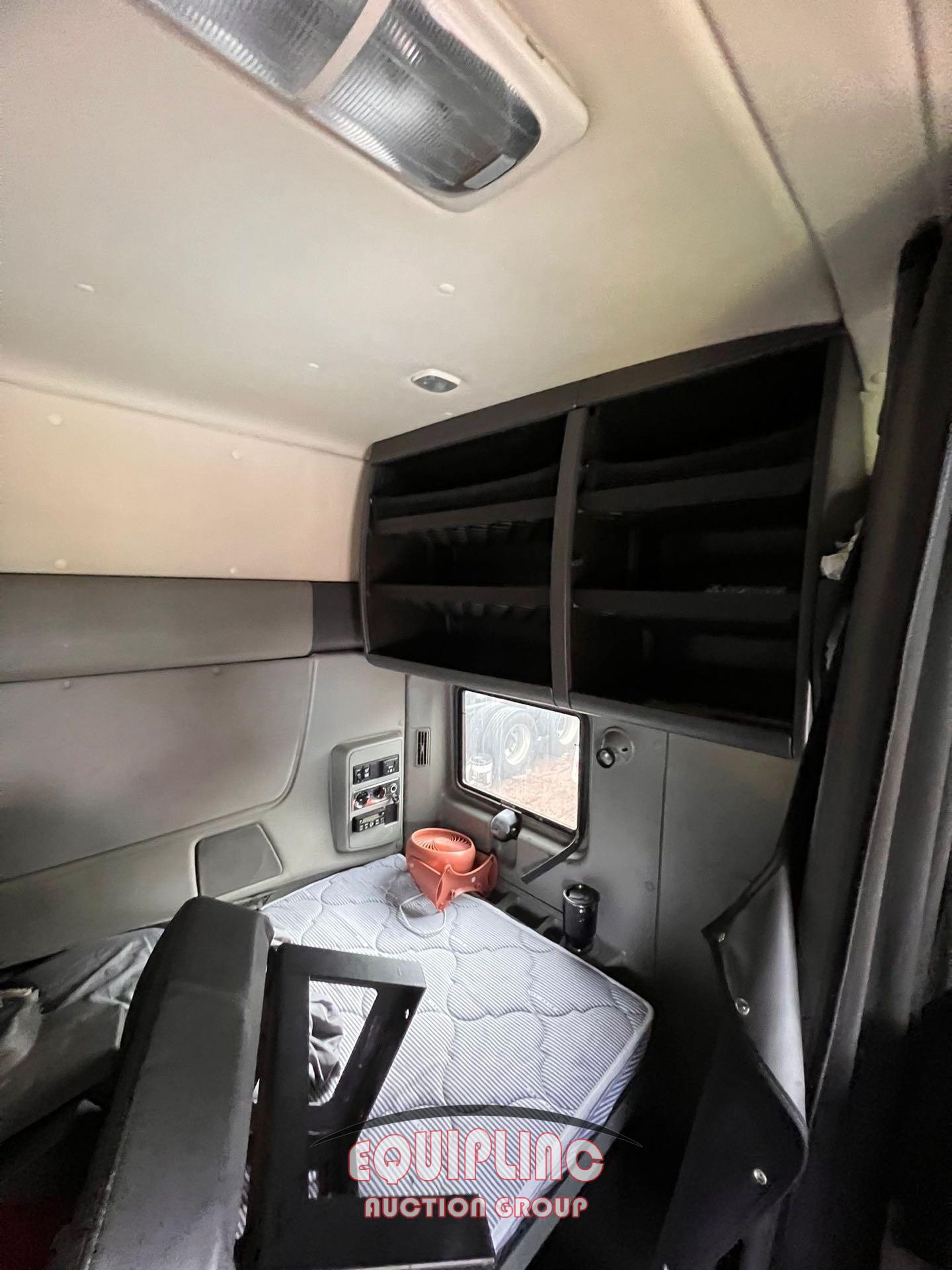 2015 INTERNATIONAL PROSTAR TANDEM AXLE SLEEPER