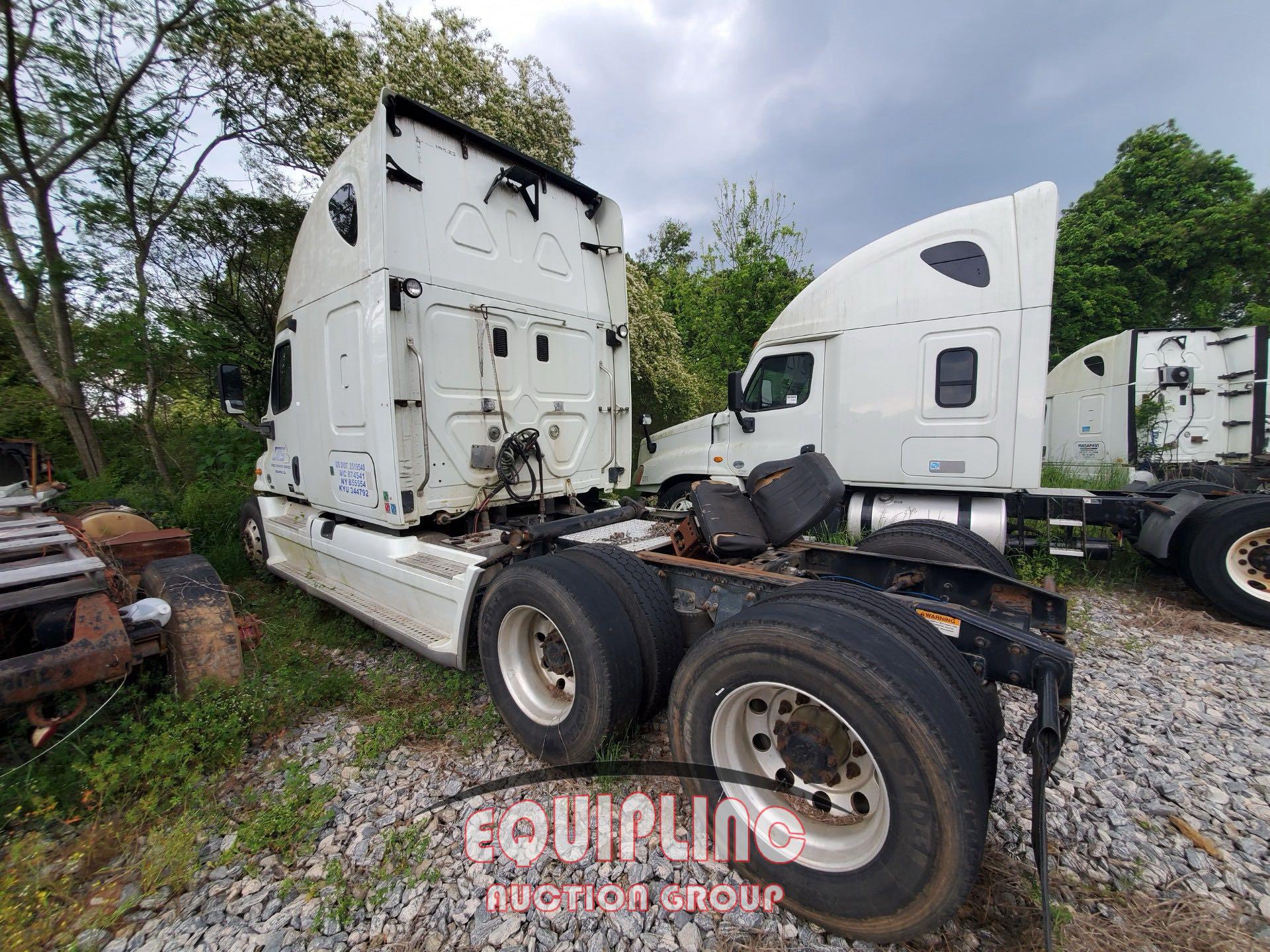 2012 FREIGHTLINER CASCADIA  CA125SLP SLEEPER TRUCK