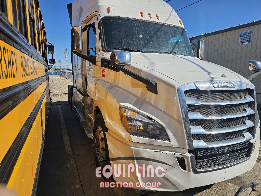 2019 FREIGHTLINER CASCADIA TANDEM AXLE SLEEPER TRUCK