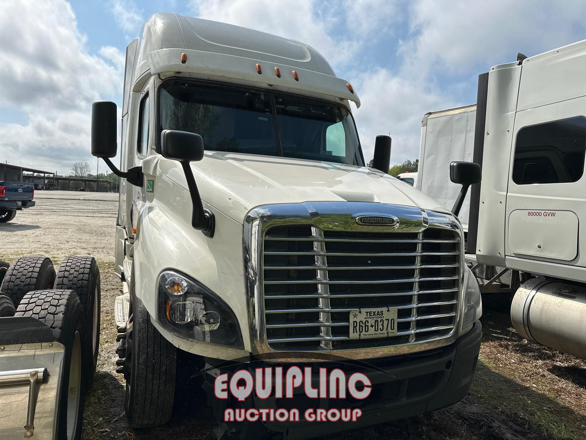 2018 FREIGHTLINER CASCADIA EVOLUTION TANDEM AXLE SLEEPER TRUCK