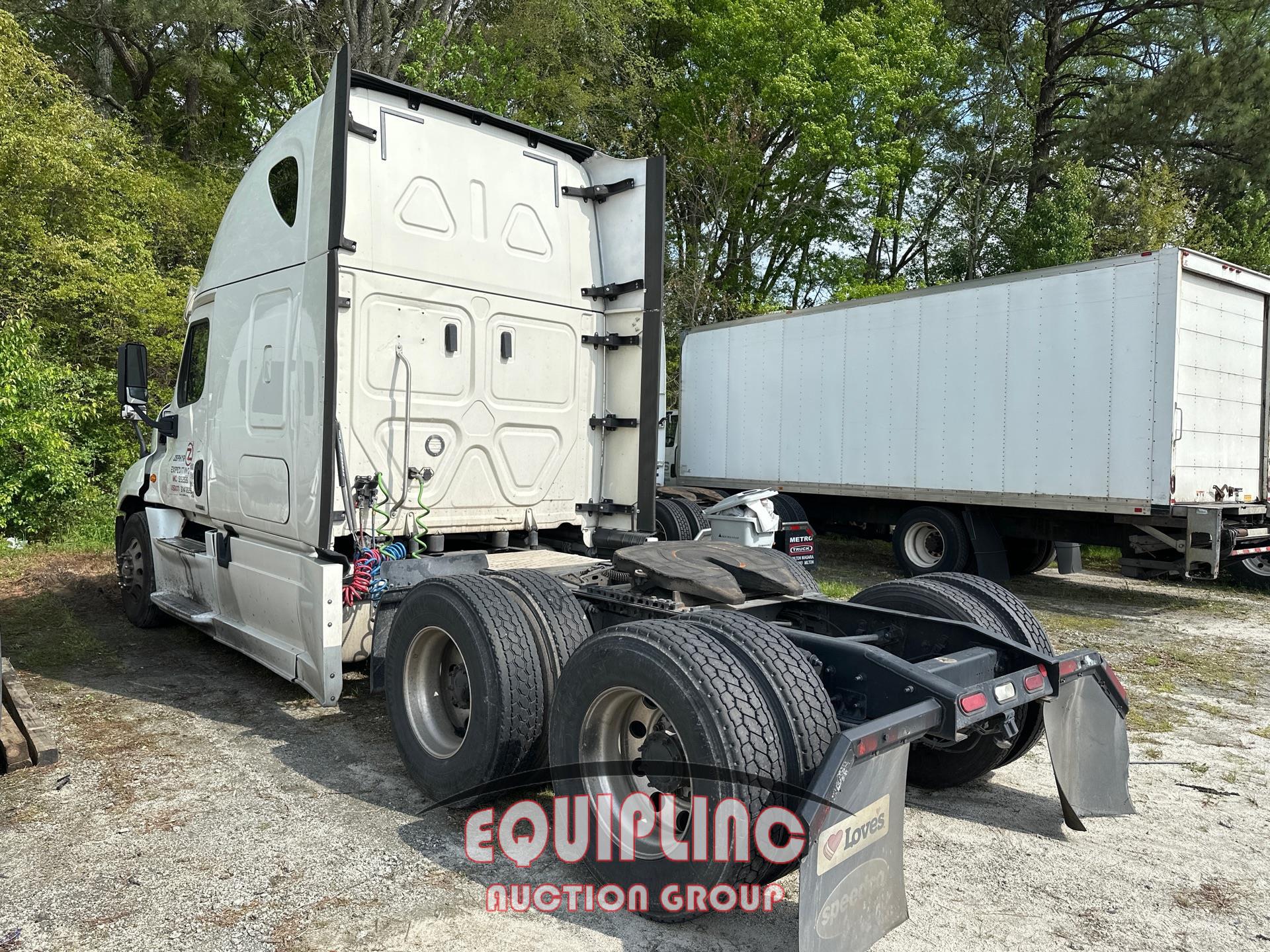 2018 FREIGHTLINER CASCADIA EVOLUTION TANDEM AXLE SLEEPER TRUCK