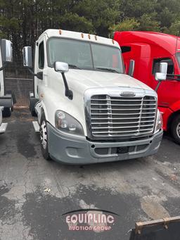 2019 FREIGHTLINER CASCADIA DAY CAB