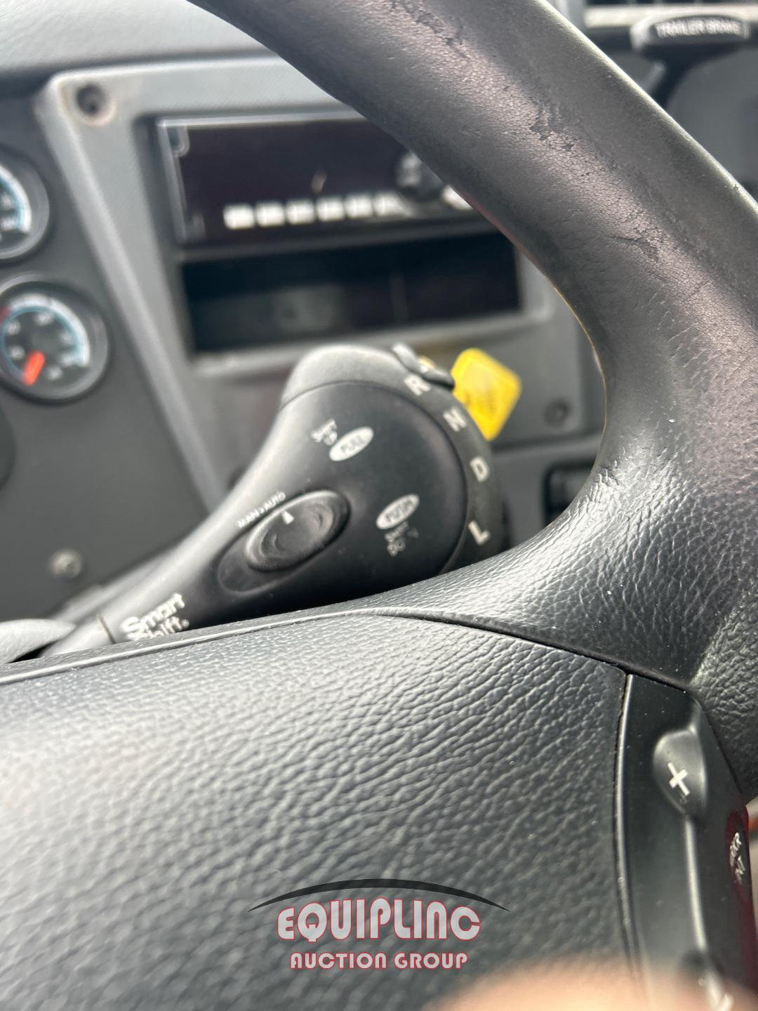 2019 FREIGHTLINER CASCADIA DAY CAB