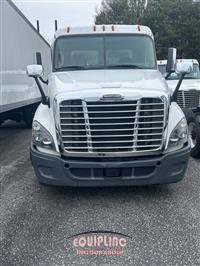 2019 FREIGHTLINER CASCADIA DAY CAB