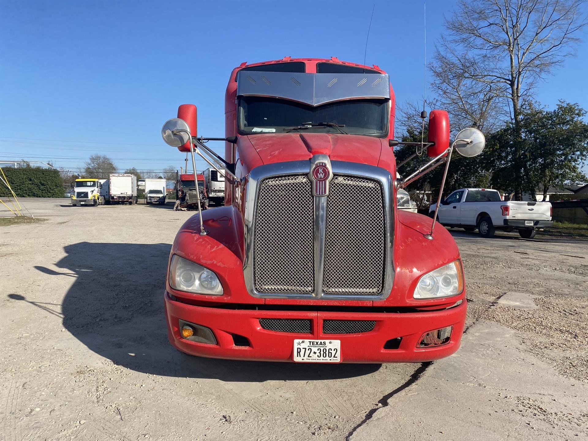 2012 KENWORTH T600 SLEEPER