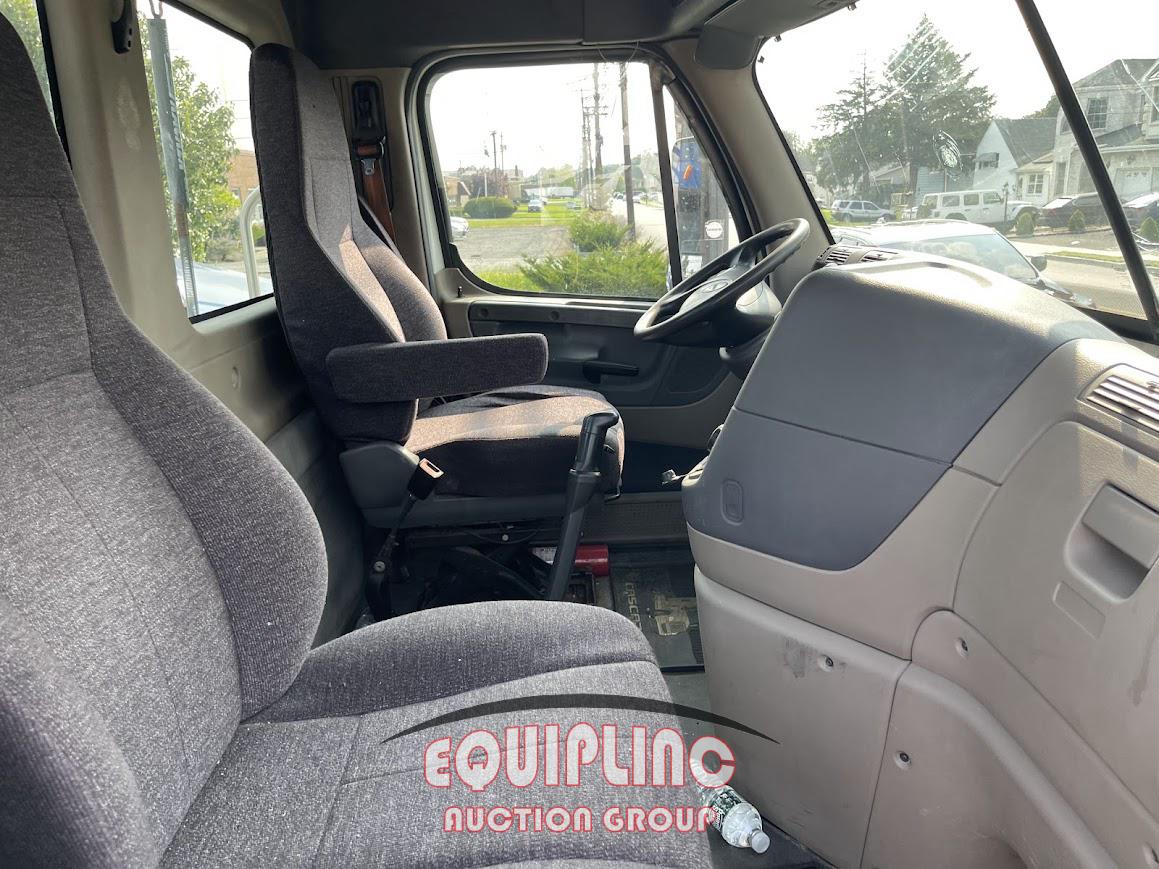 2015 FREIGHTLINER CASCADIA DAY CAB
