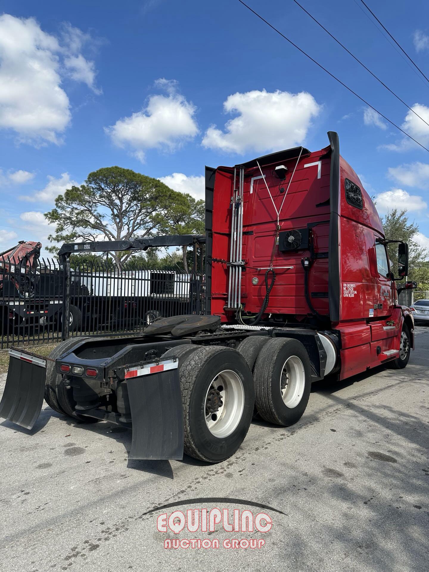 2016 VOLVO VNL TANDEM AXLE SLEEPER