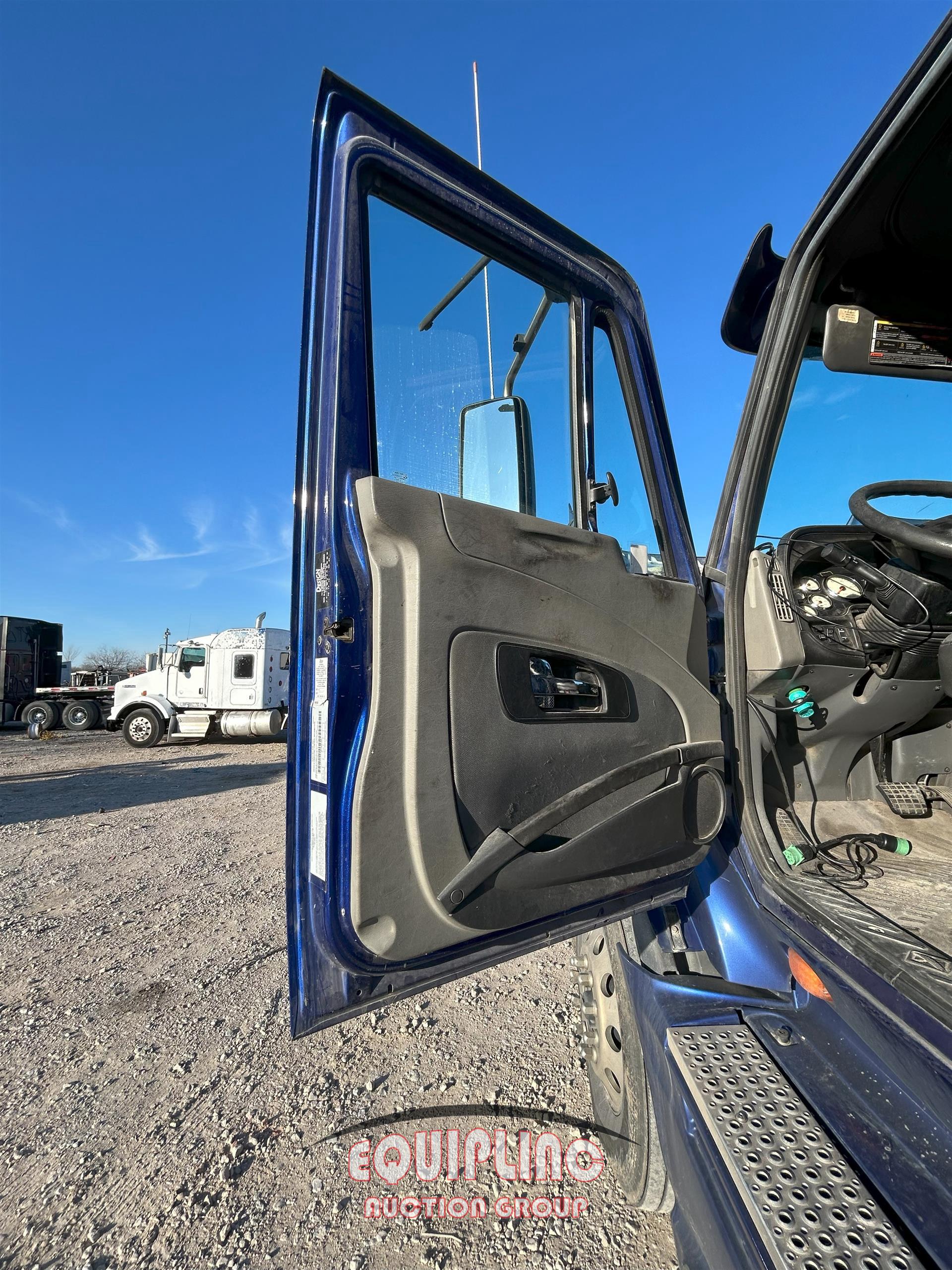 2017 INTERNATIONAL PROSTAR TANDEM AXLE SLEEPER