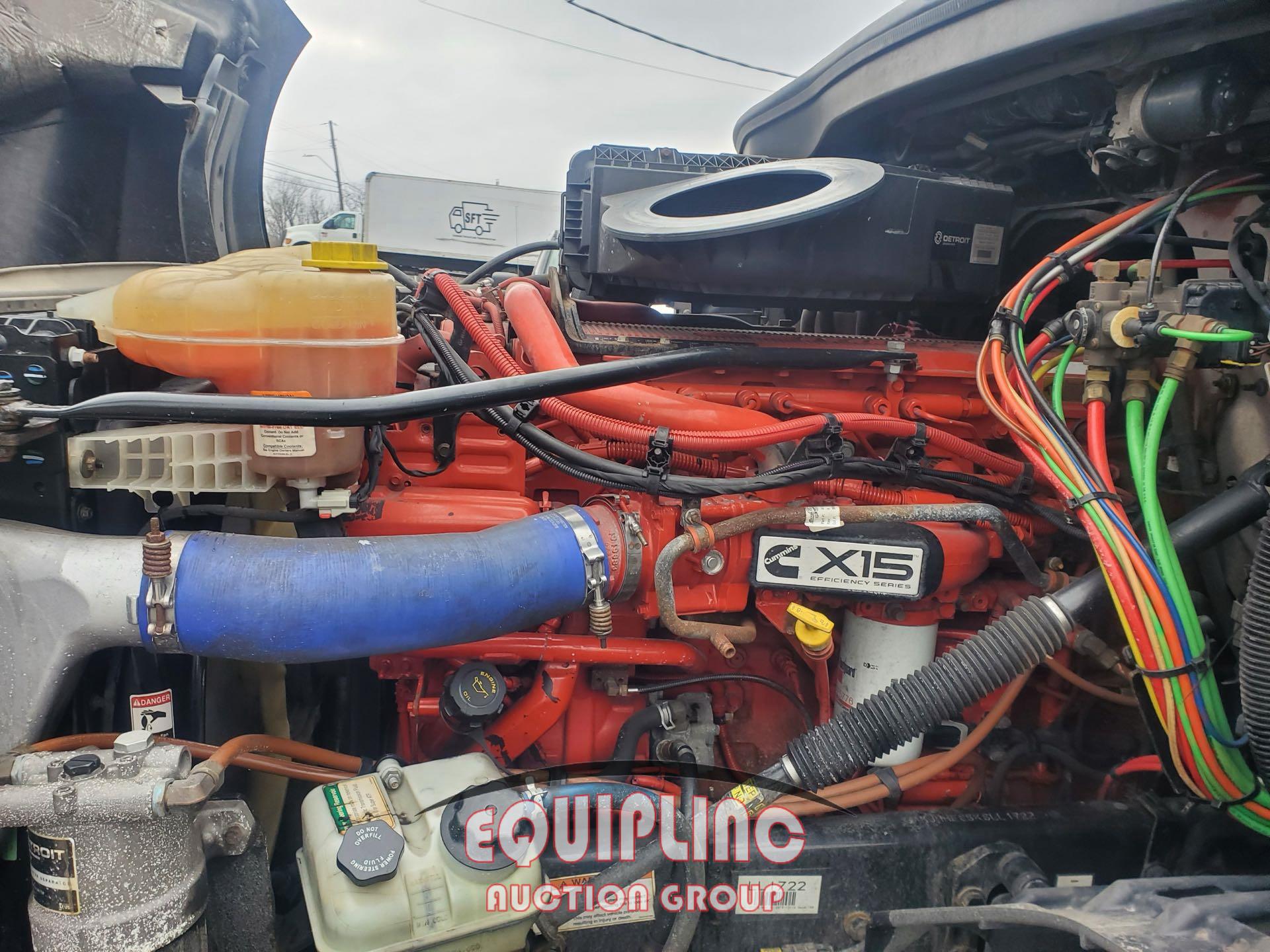 2019 FREIGHTLINER CASCADIA TANDEM AXLE SLEEPER