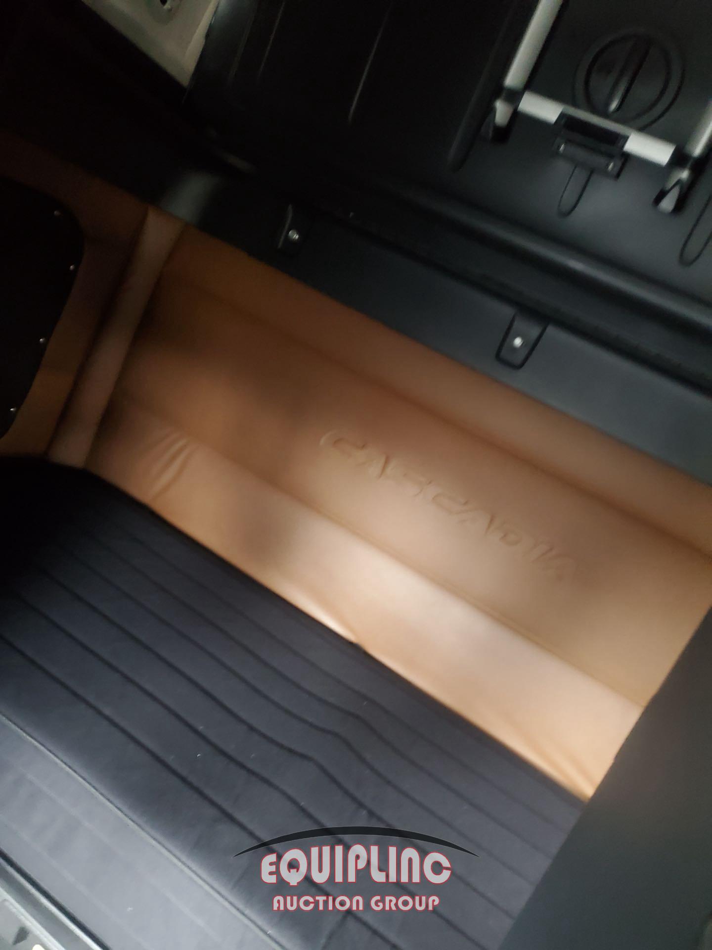 2019 FREIGHTLINER CASCADIA TANDEM AXLE SLEEPER