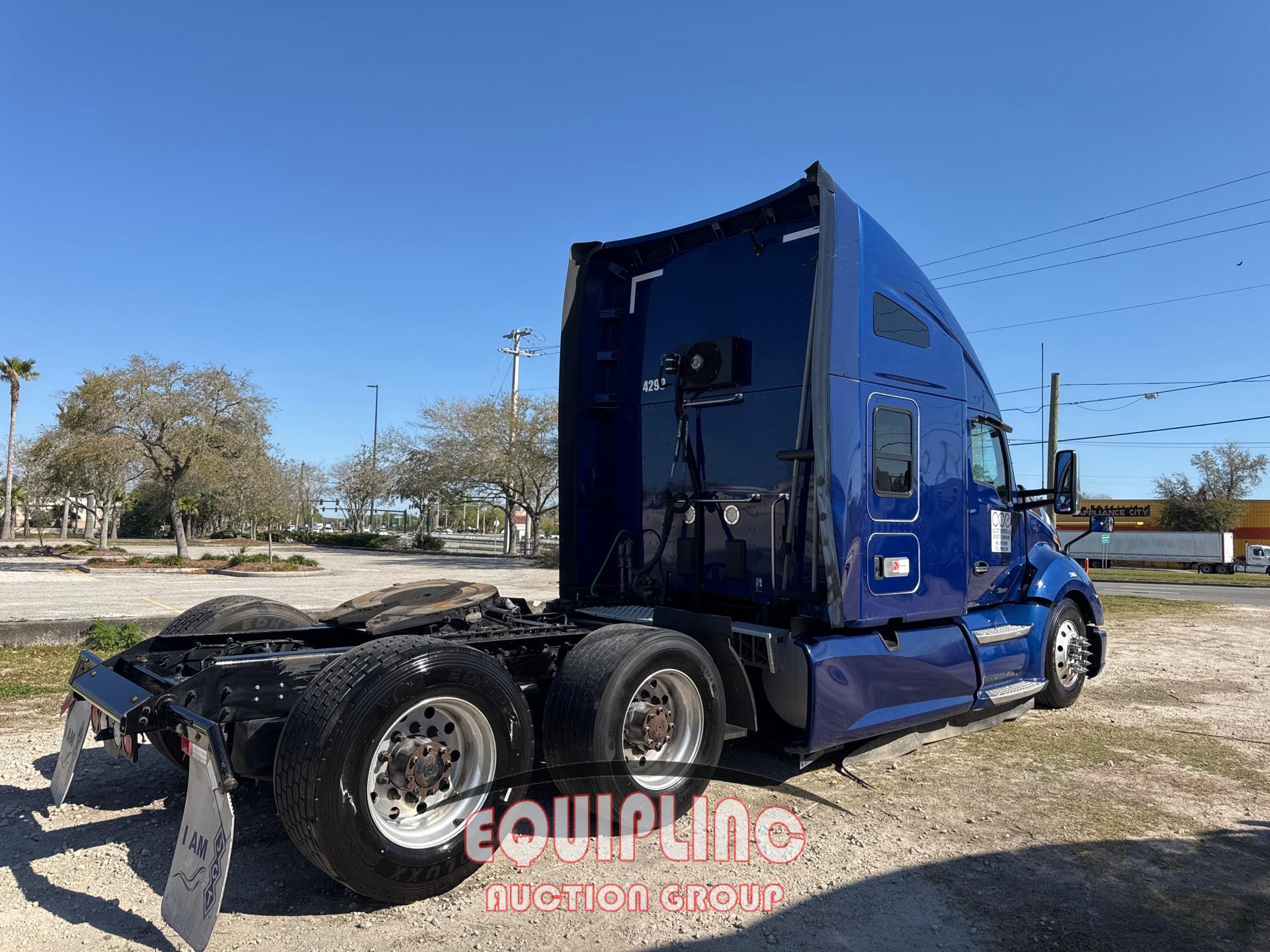 2020 KENWORTH T680 TANDEM AXLE SLEEPER