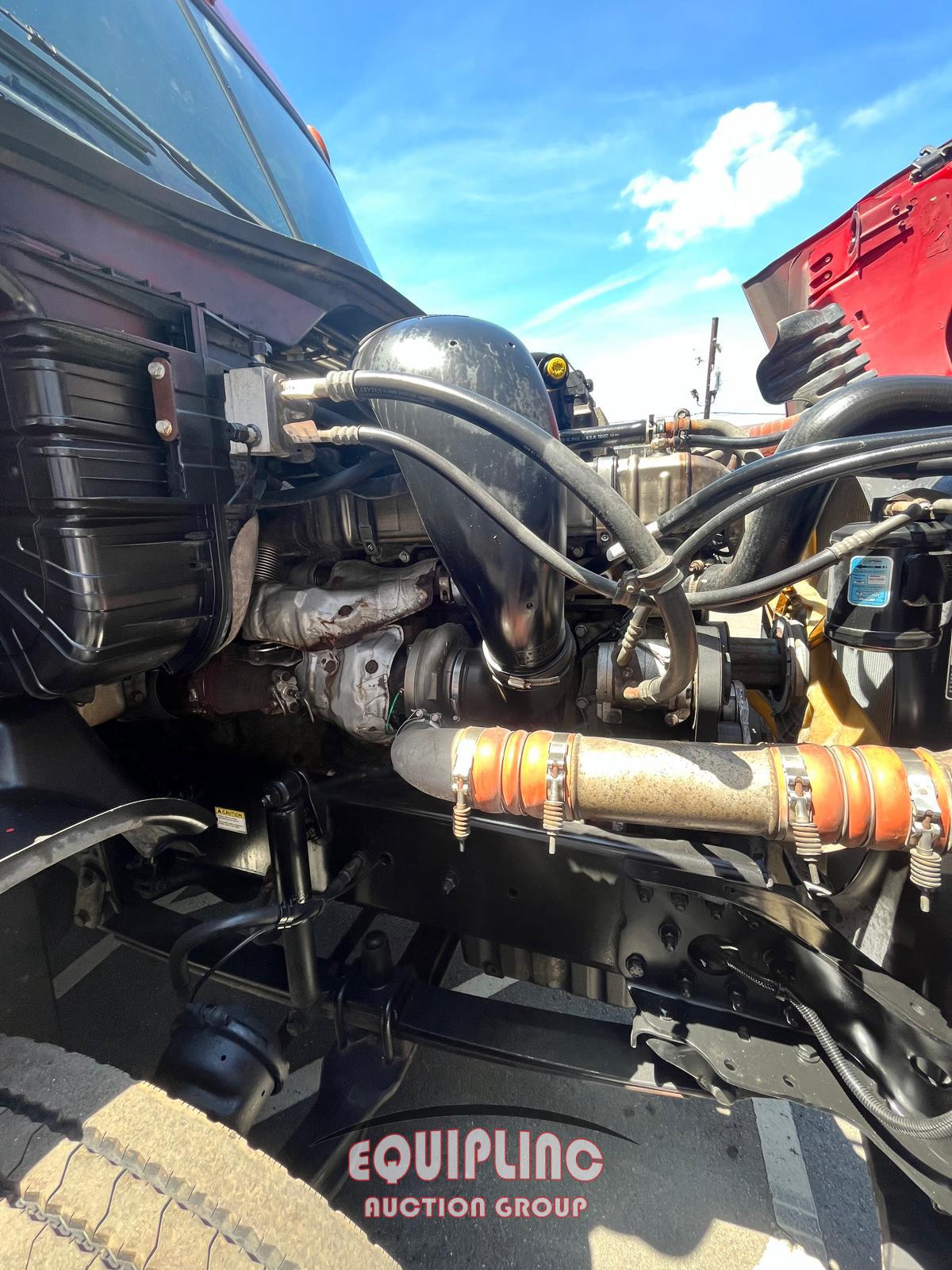 2016 FREIGHTLINER CASCADIA SLEEPER