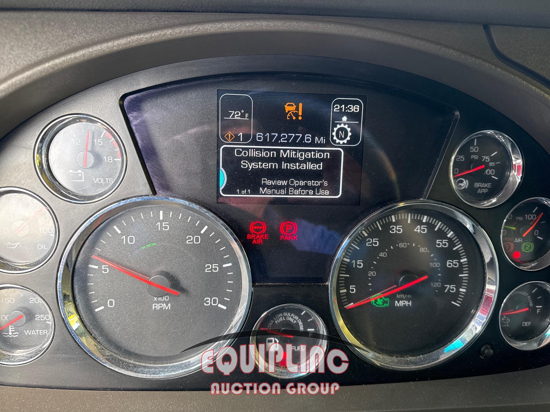 2017 KENWORTH T680 DOUBLE BUNK SLEEPER