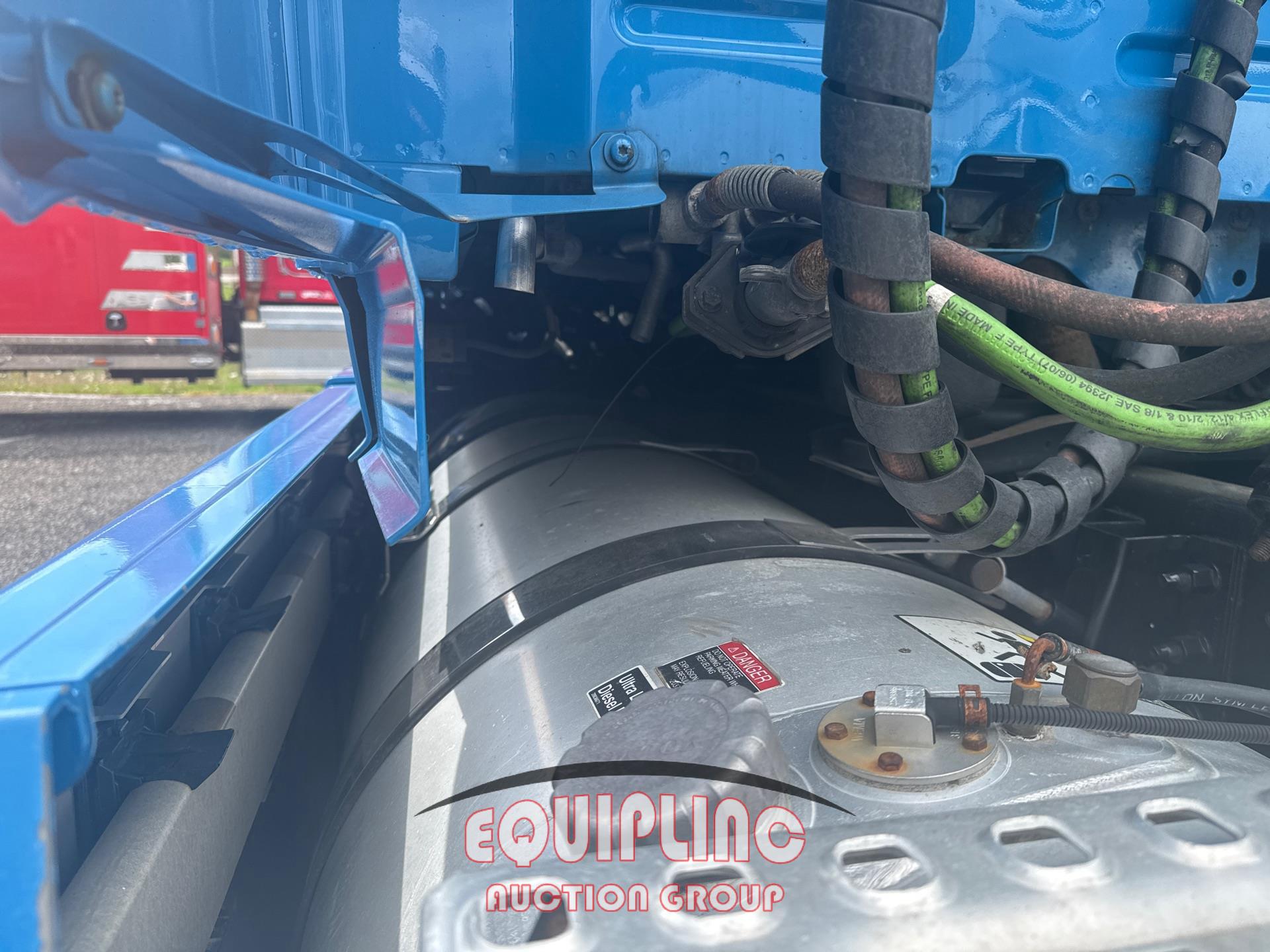 2018 VOLVO VNL 670 DOUBLE BUNK SLEEPER