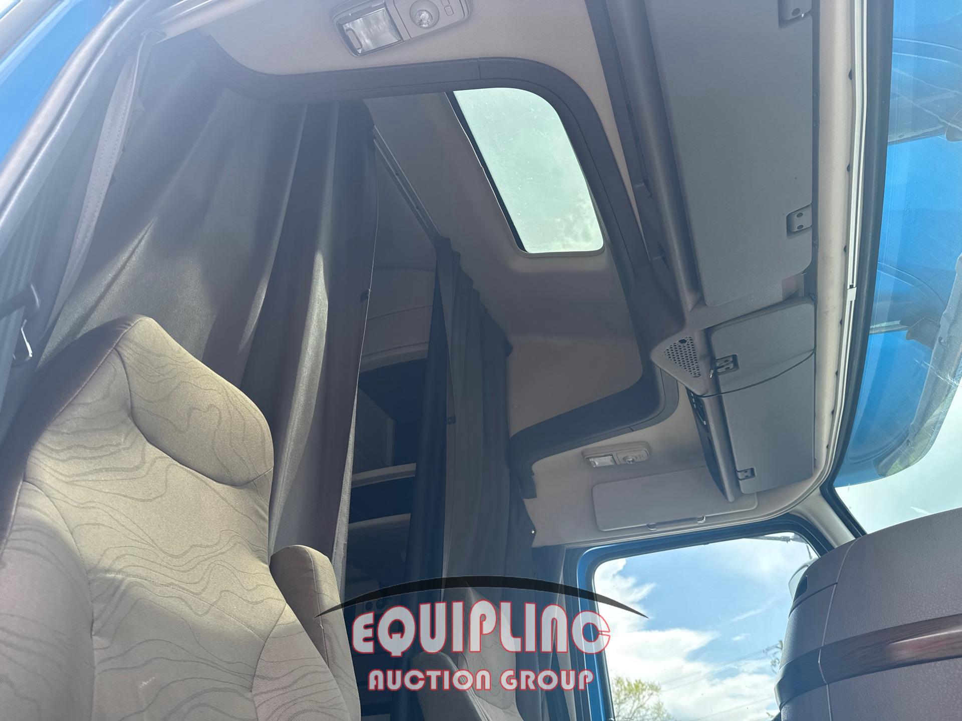 2018 VOLVO VNL 670 DOUBLE BUNK SLEEPER