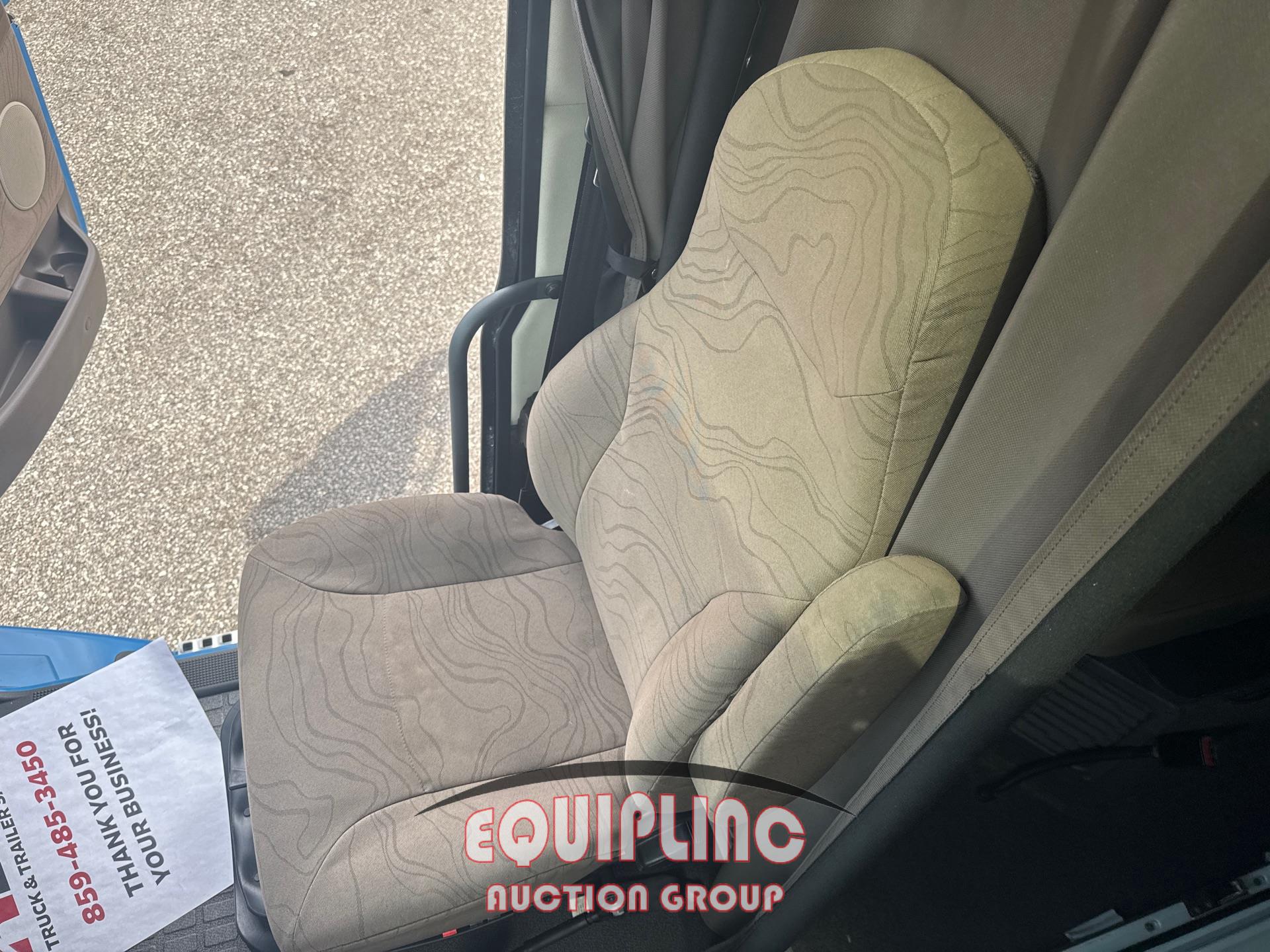 2018 VOLVO VNL 670 DOUBLE BUNK SLEEPER