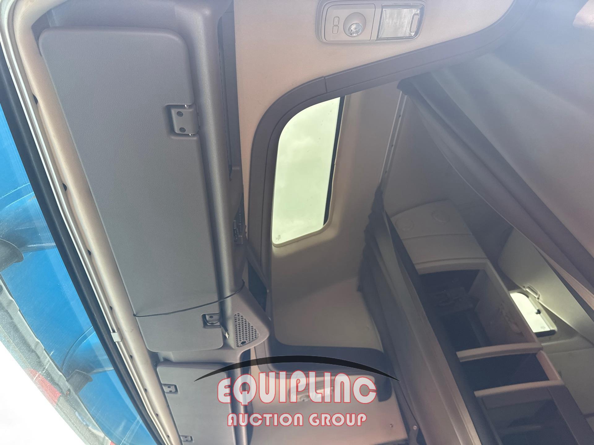 2018 VOLVO VNL 670 DOUBLE BUNK SLEEPER