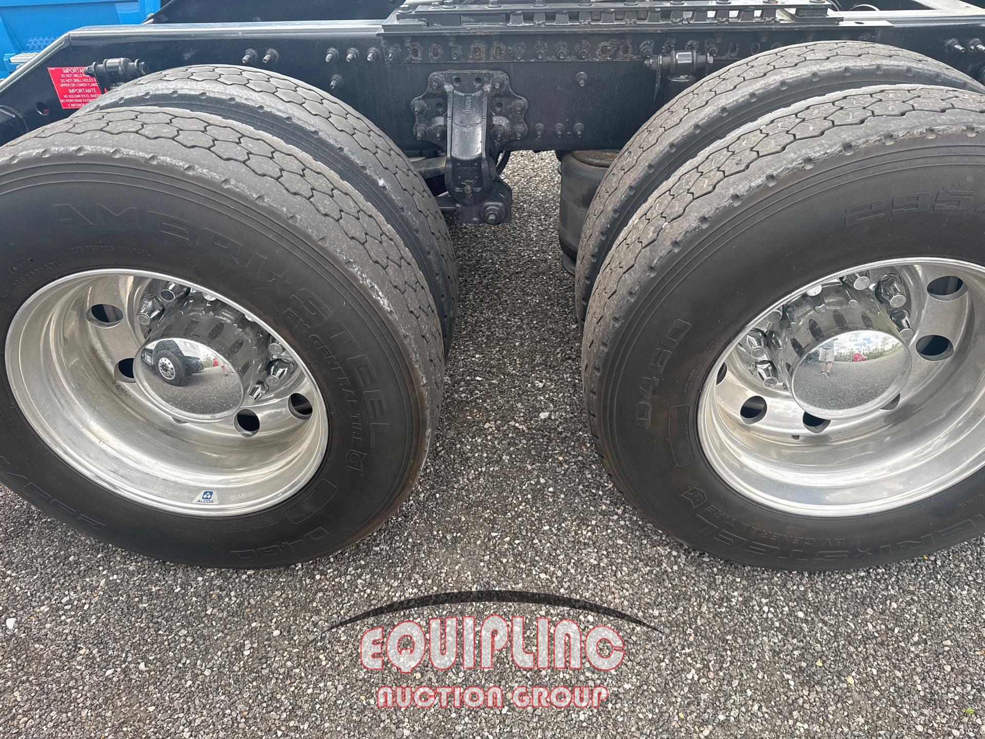 2018 VOLVO VNL 670 DOUBLE BUNK SLEEPER