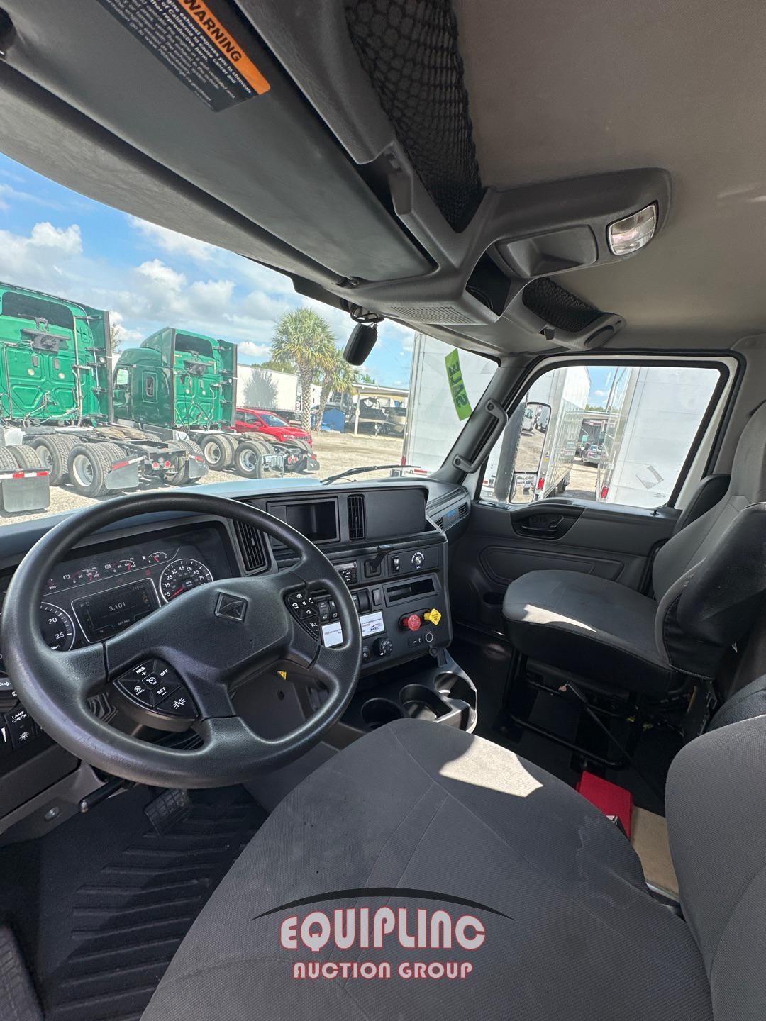 2020 INTERNATIONAL TANDEM AXLE DAY CAB