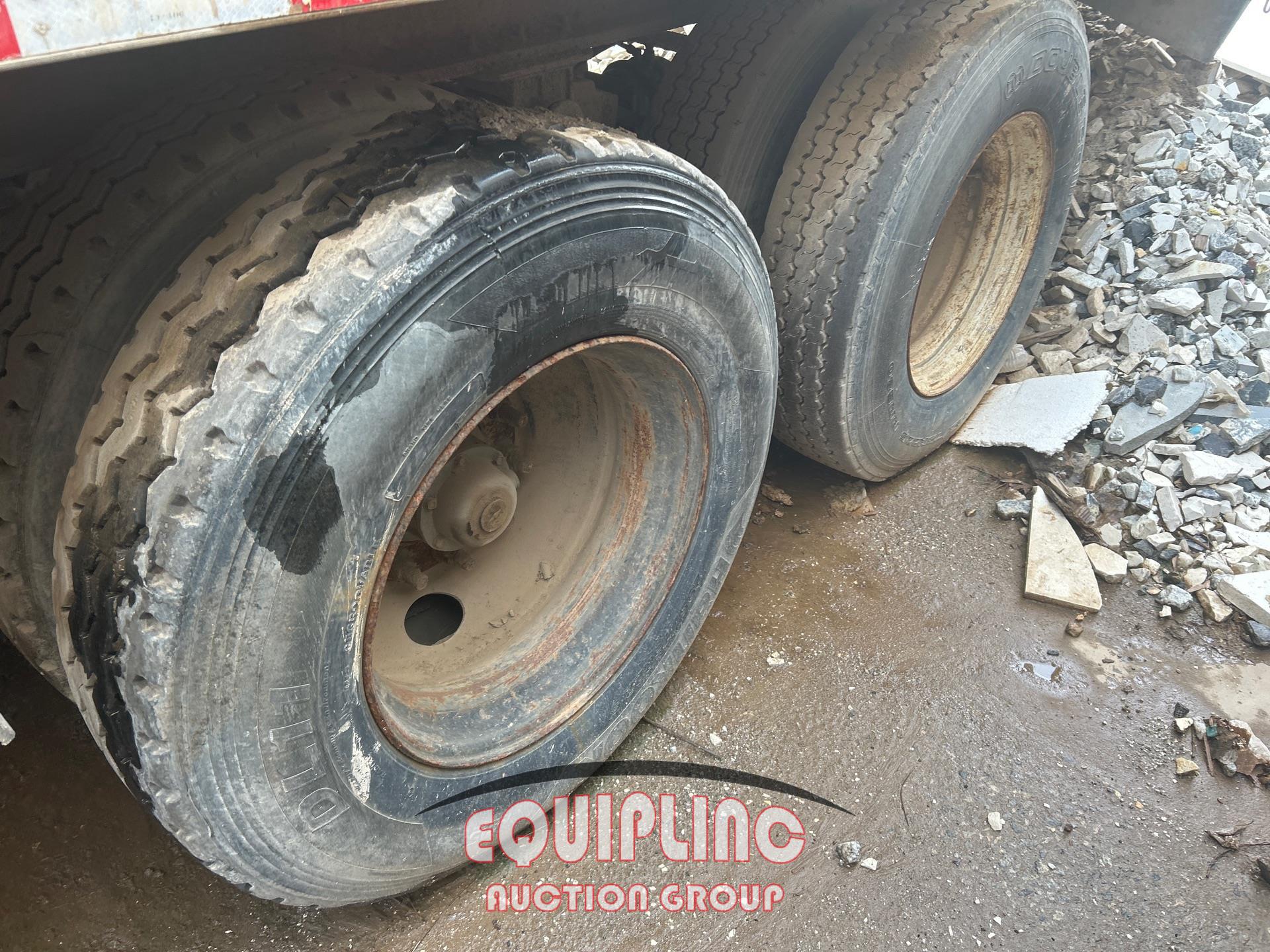 2004 EAST GENESIS TIPPER TRAILER