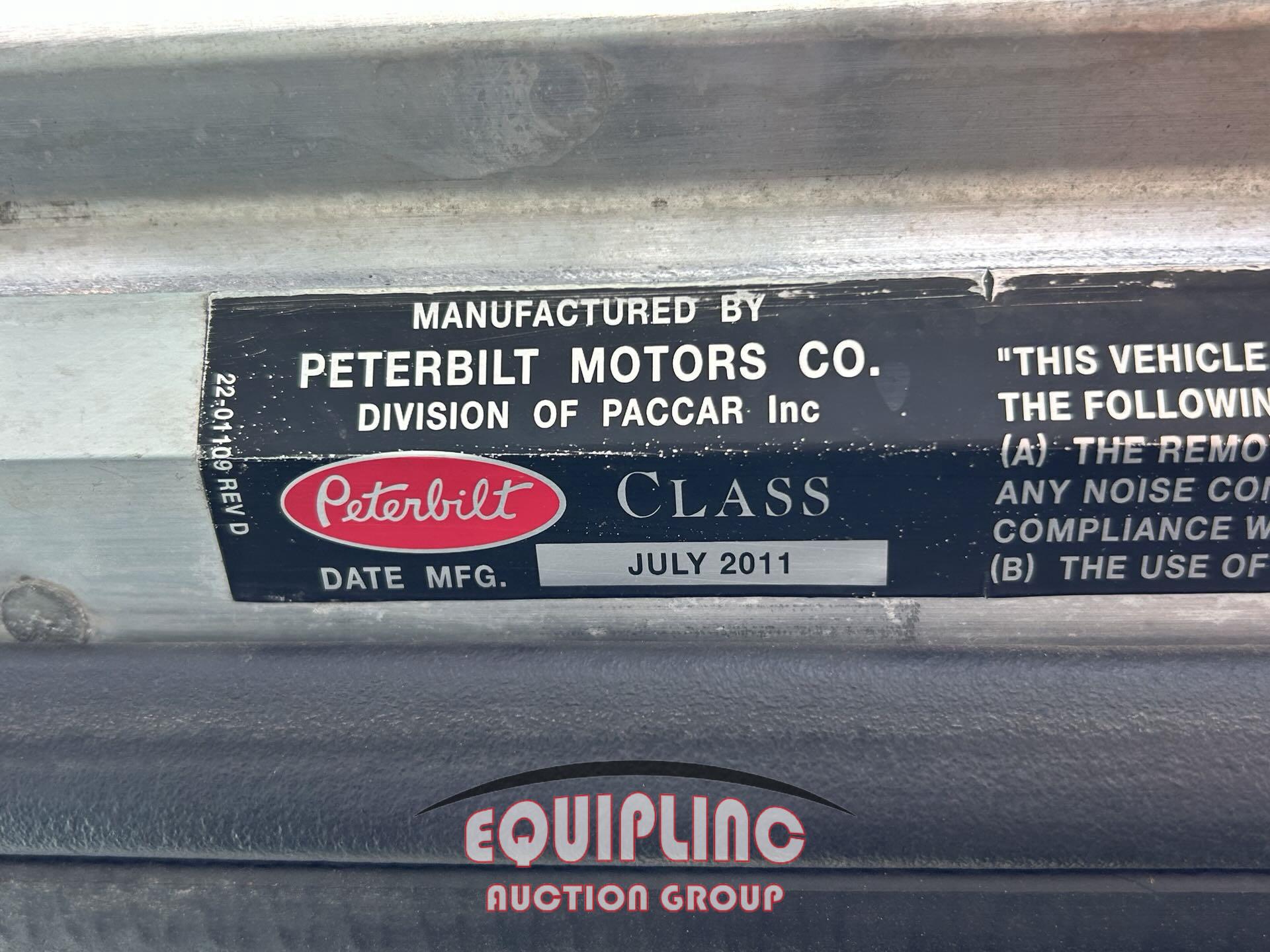2012 PETERBILT 388 SLEEPER TRUCK