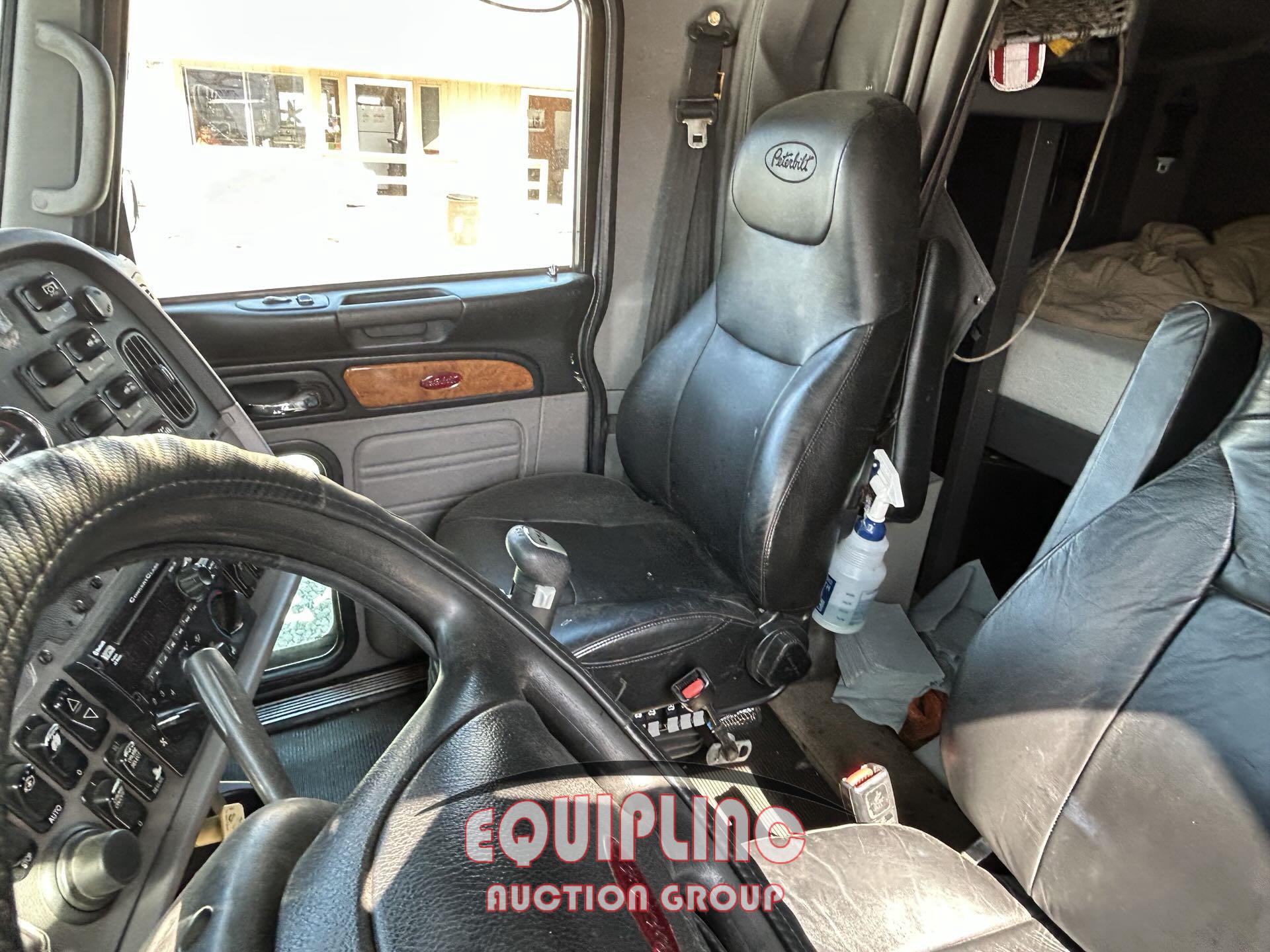 2012 PETERBILT 388 SLEEPER TRUCK