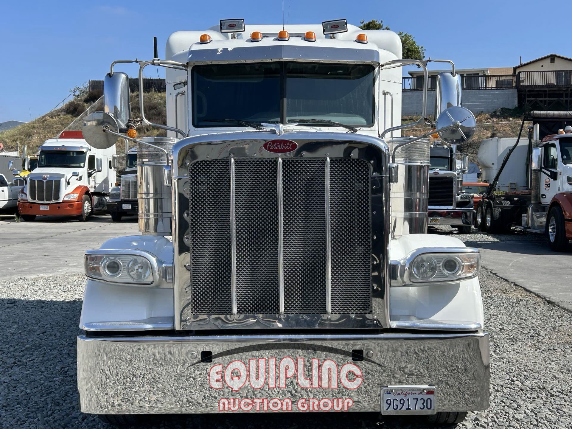 2012 PETERBILT 388 SLEEPER TRUCK