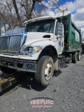 2005 INTERNATIONAL 7600 REAR LOAD TANDEM AXLE GARBAGE TRUCK