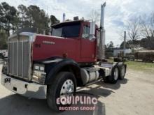 1983 KENWORTH W900B TANDEM AXLE DAY CAB