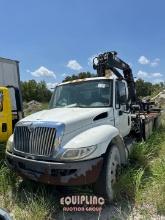 2008 INTERNATIONAL CRANE / TIRE TRUCK