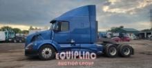 2012 VOLVO VNL TANDEM AXLE SLEEPER