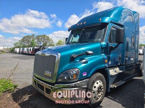 2017 FREIGHTLINER CASCADIA TANDEM AXLE SLEEPER