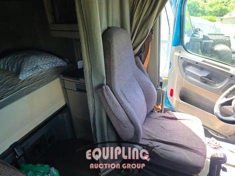 2017 FREIGHTLINER CASCADIA TANDEM AXLE SLEEPER