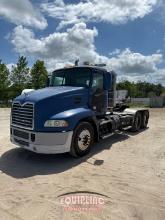 2012 MACK CXU (PINNACLE) DAY CAB