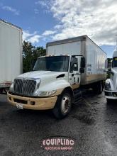 2004 INTERNATIONAL 4300 BOX TRUCK